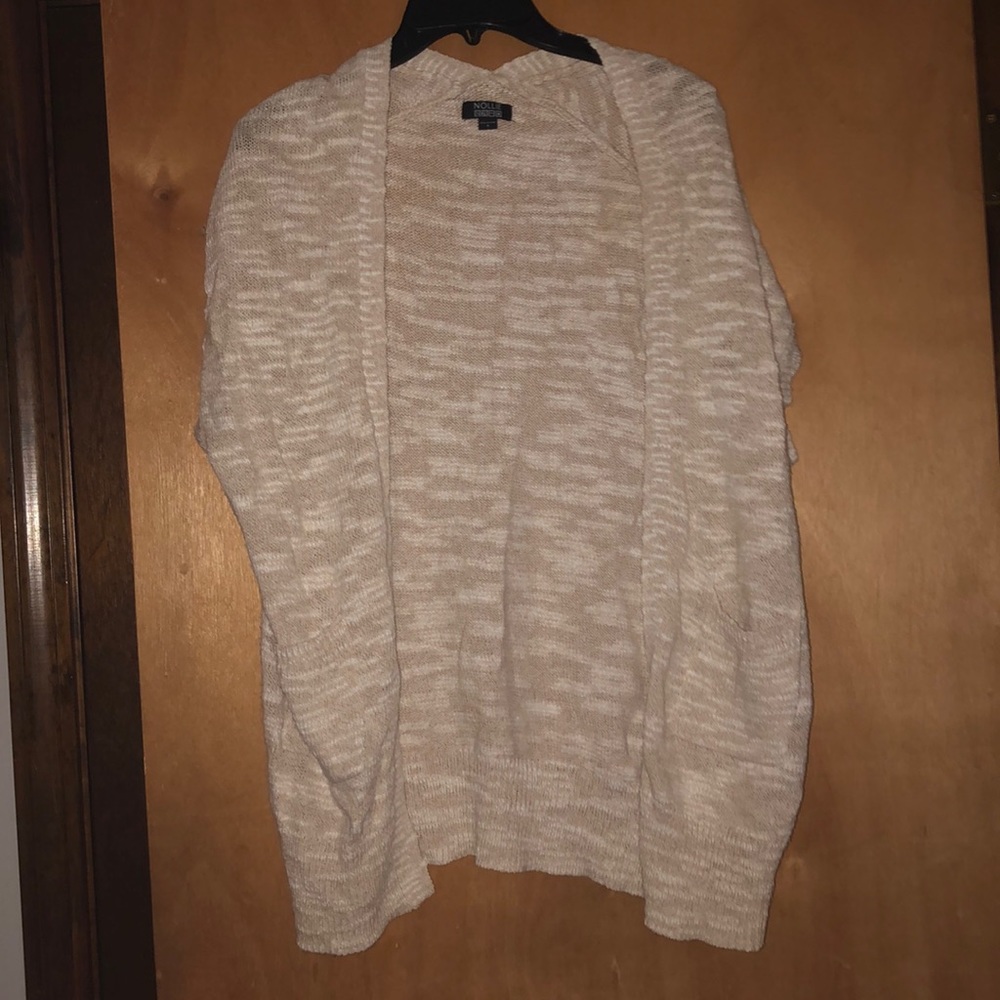 Nollie cream colored cardigan/shrug